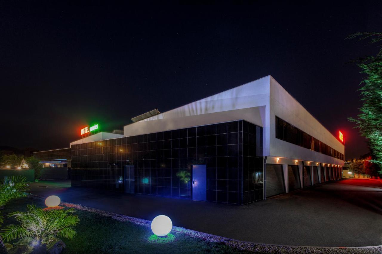 Motel Emocoes Nogueira da Regedoura Exteriör bild